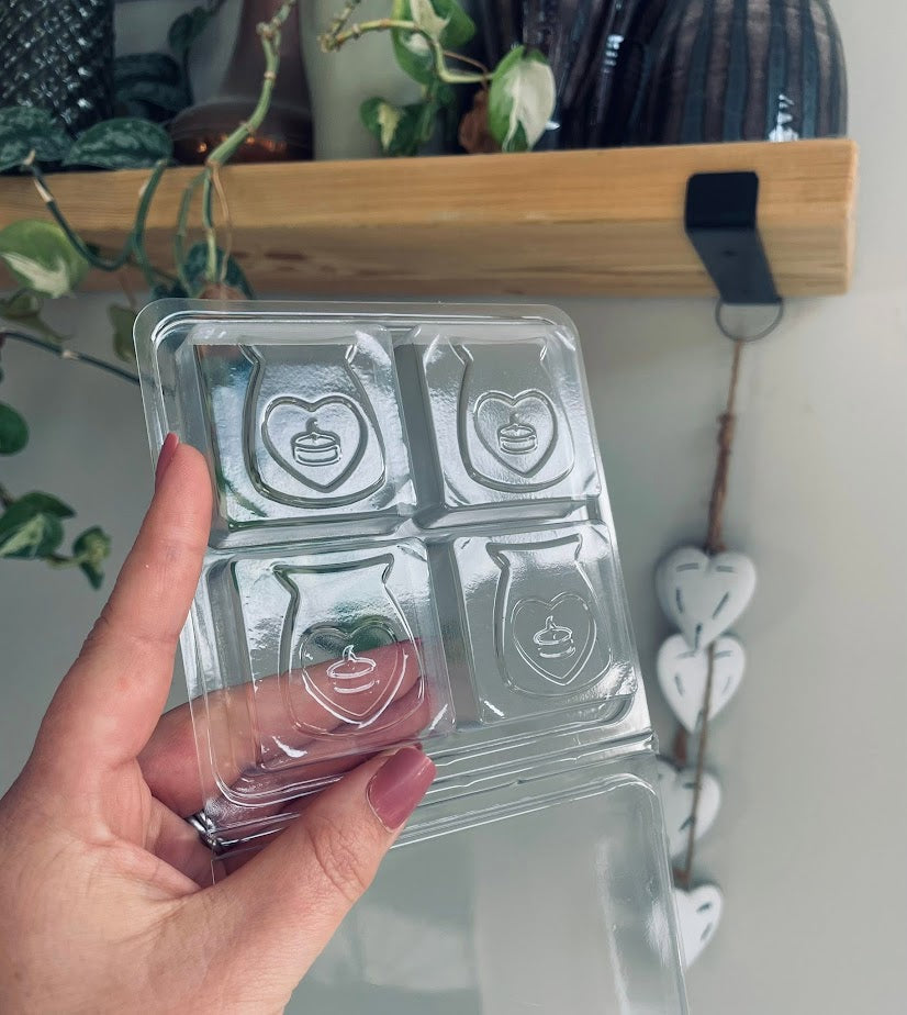 4 Cell Cavity Wax Burner Clamshell